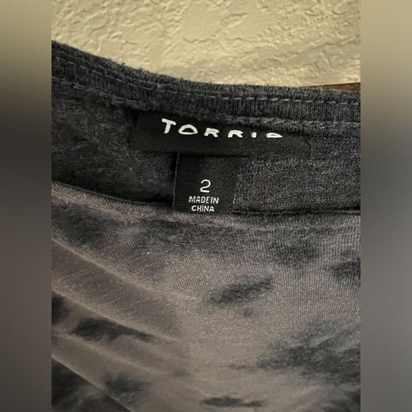 Torrid Tie-Dye Cold Shoulder Top - Picture 7 of 8